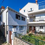 Dorica Apartment *