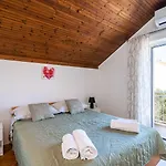 Apartment Dorica *